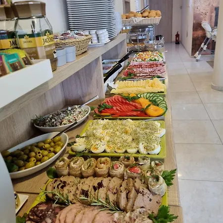 فندق مبيت وإفطار Azyl