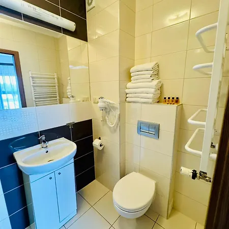 فندق مبيت وإفطار Azyl