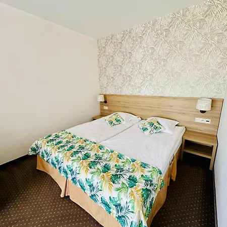 فندق مبيت وإفطار Azyl أوسترونيه مورسكية