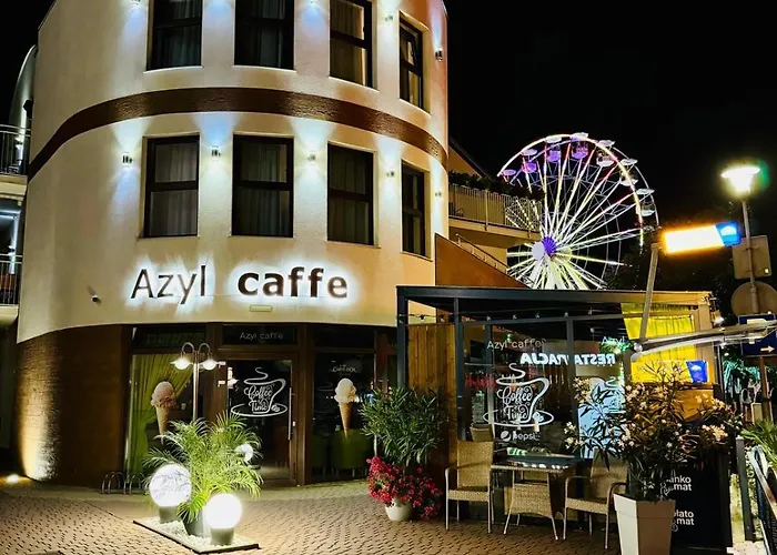 Azyl Ustronie Morskie